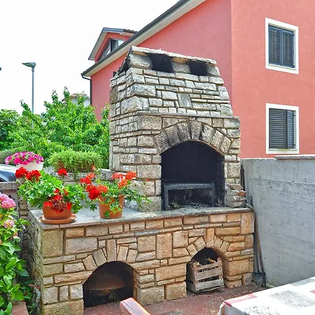 Apartment Orange 167