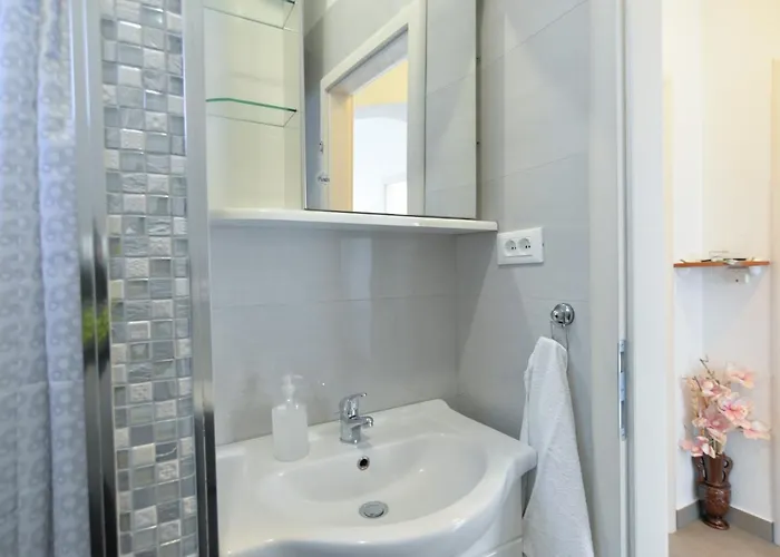 Daire Orange 167 Novigrad Istria