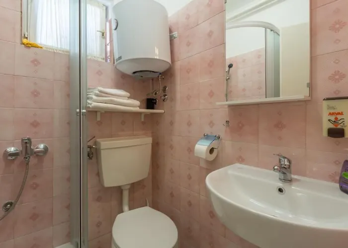 Orange 167 Novigrad Istria